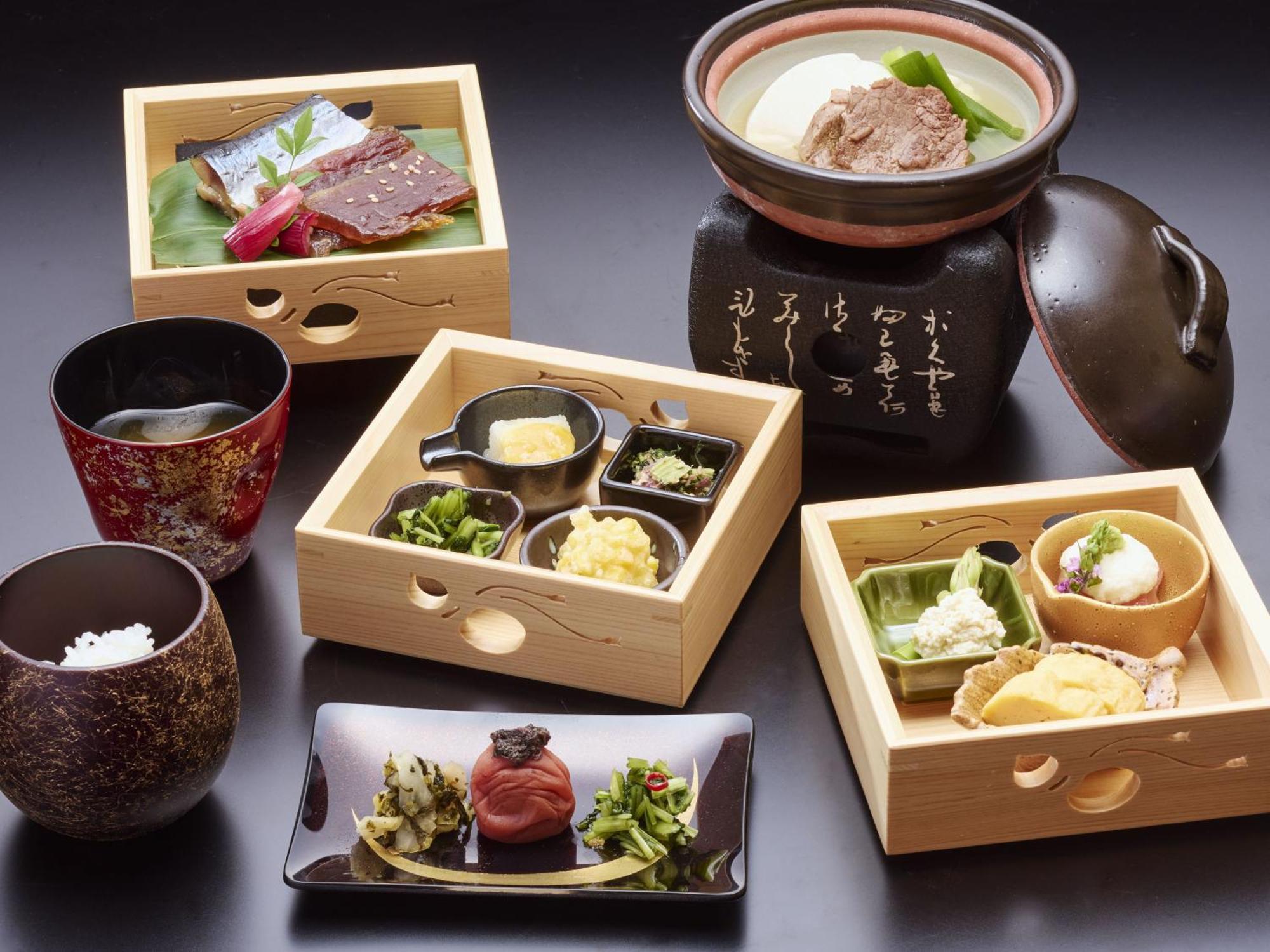 Kumano-Bettei Nakanoshima Nachikatsuura Luaran gambar